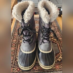 Sorel Black and Gray Winter Boots with Cream Lining